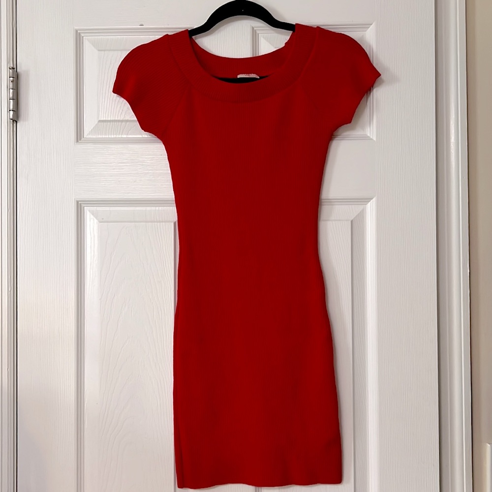 Red bodycon dress